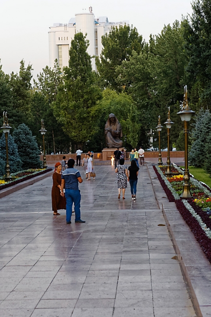 Place de l'Indépendance-010